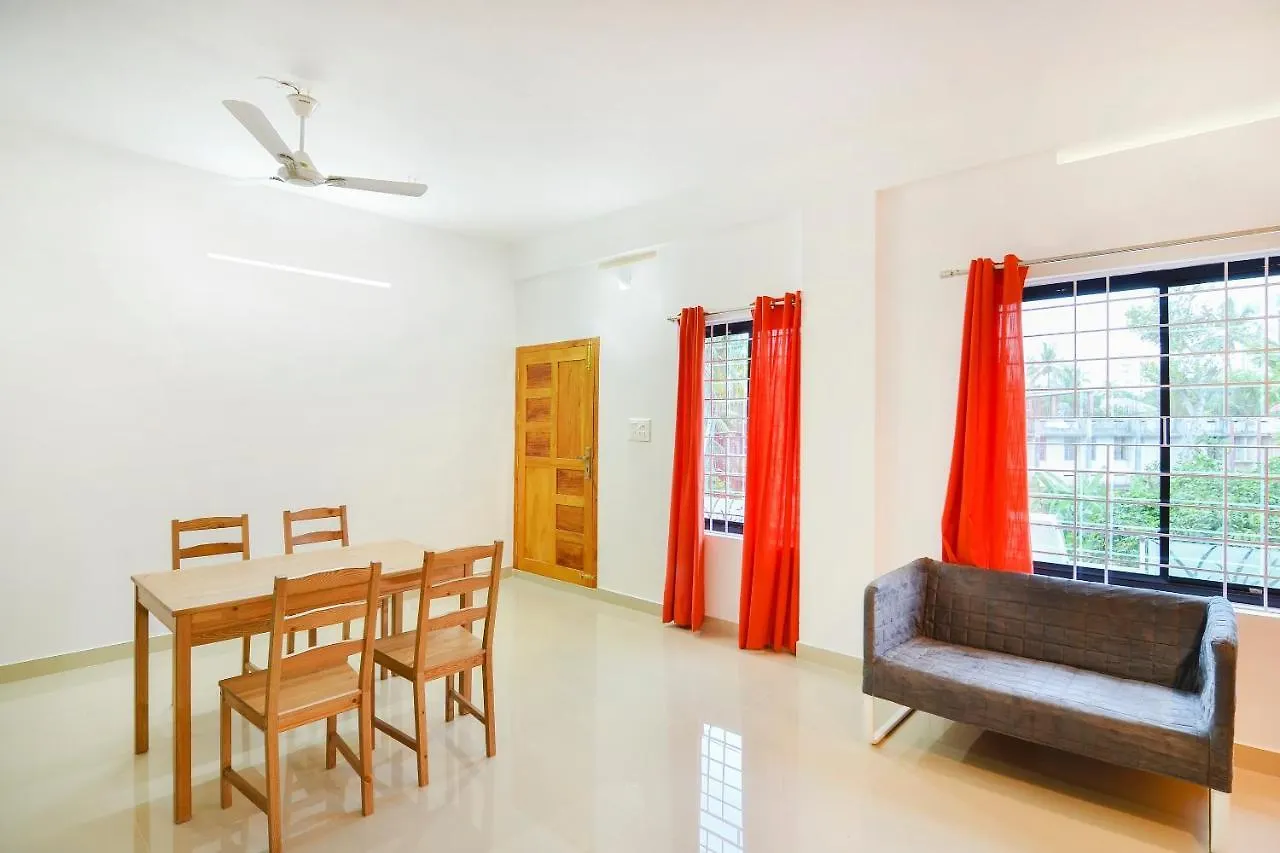 Oyo Home 81801 Akash Villa Trippapur