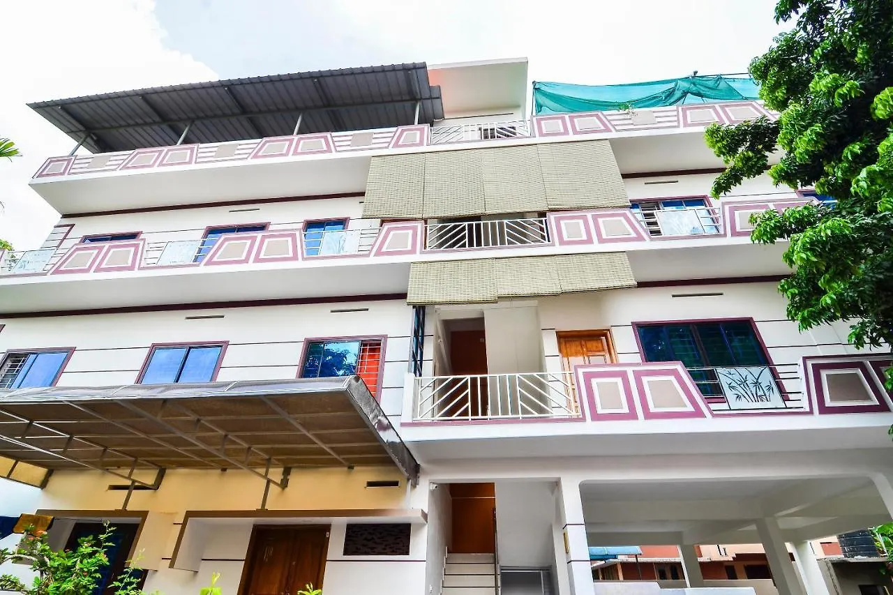 Oyo Home 81801 Akash Villa Trippapur Indien