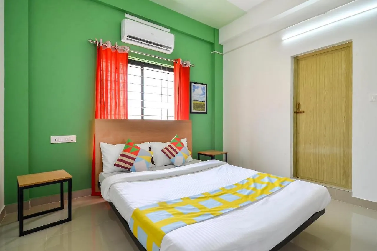 Oyo Home 81801 Akash Villa Trippapur