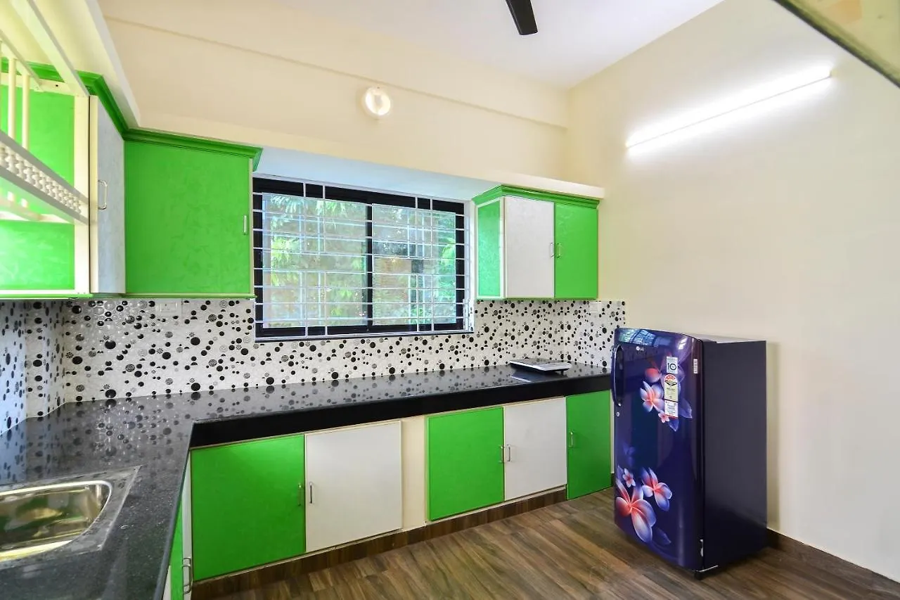 Oyo Home 81801 Akash Villa Trippapur Indien