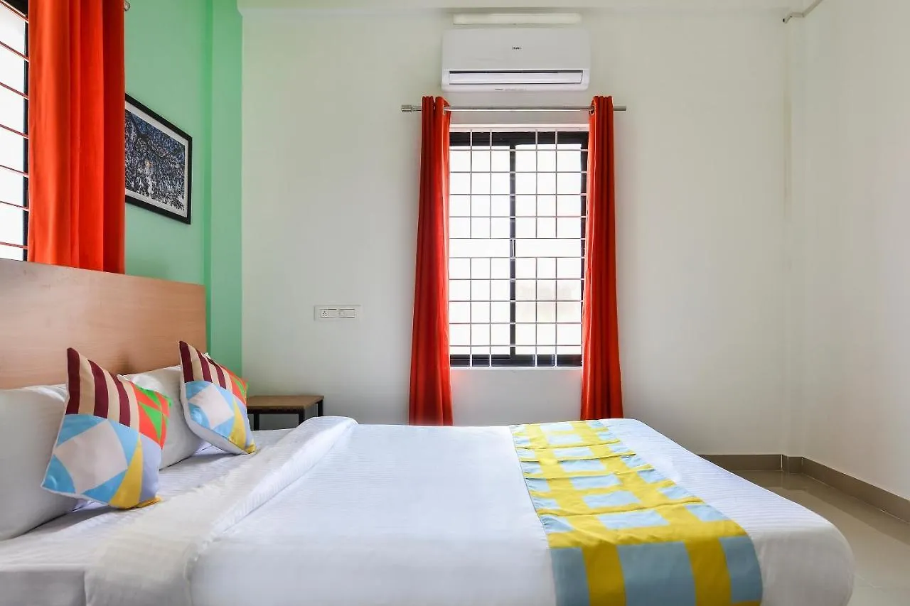 Oyo Home 81801 Akash Villa Trippapur 3*,  Indien