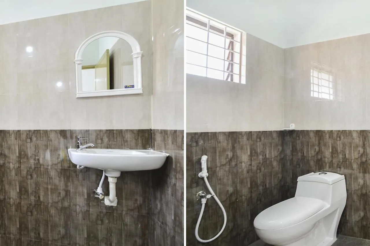 Gæstehus Oyo Home 81801 Akash Villa Trippapur